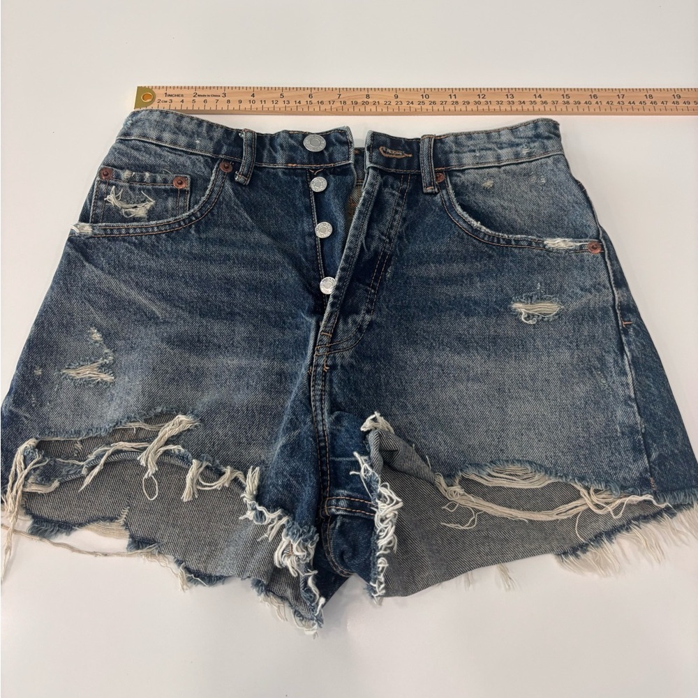 Zara Distressed Denim Women's Shorts Size 4